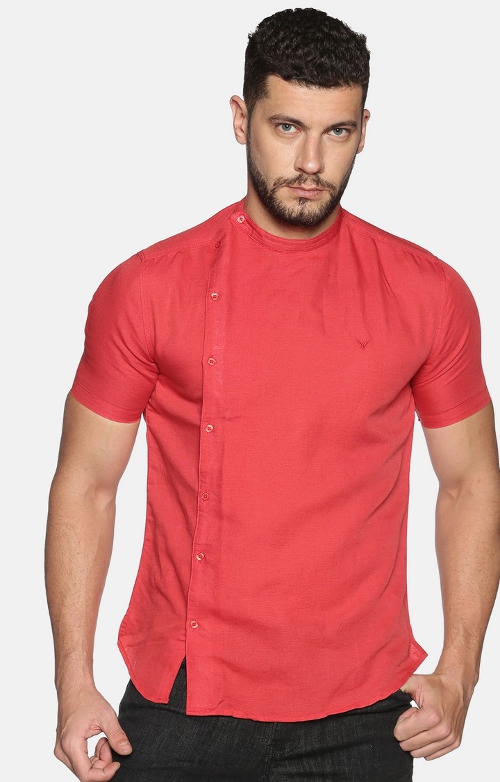 SHOWOFF Men's Lenin Casual Red Solid Slim Fit Shirt