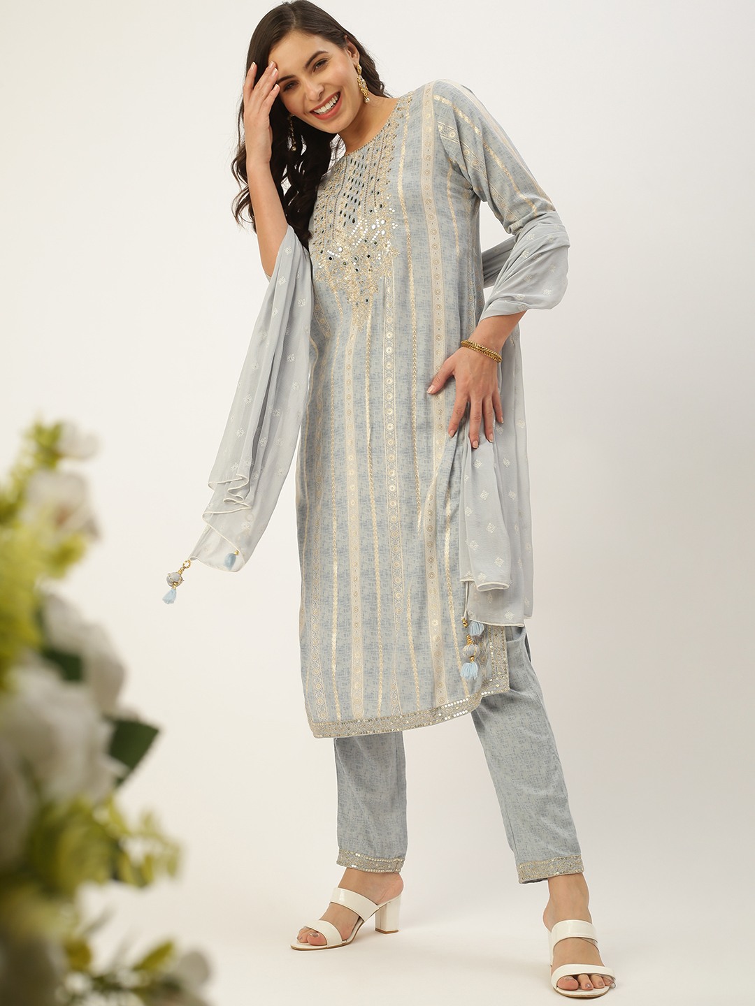 Women's Blue Cotton Blend Printed Comfort Fit Kurta Sets