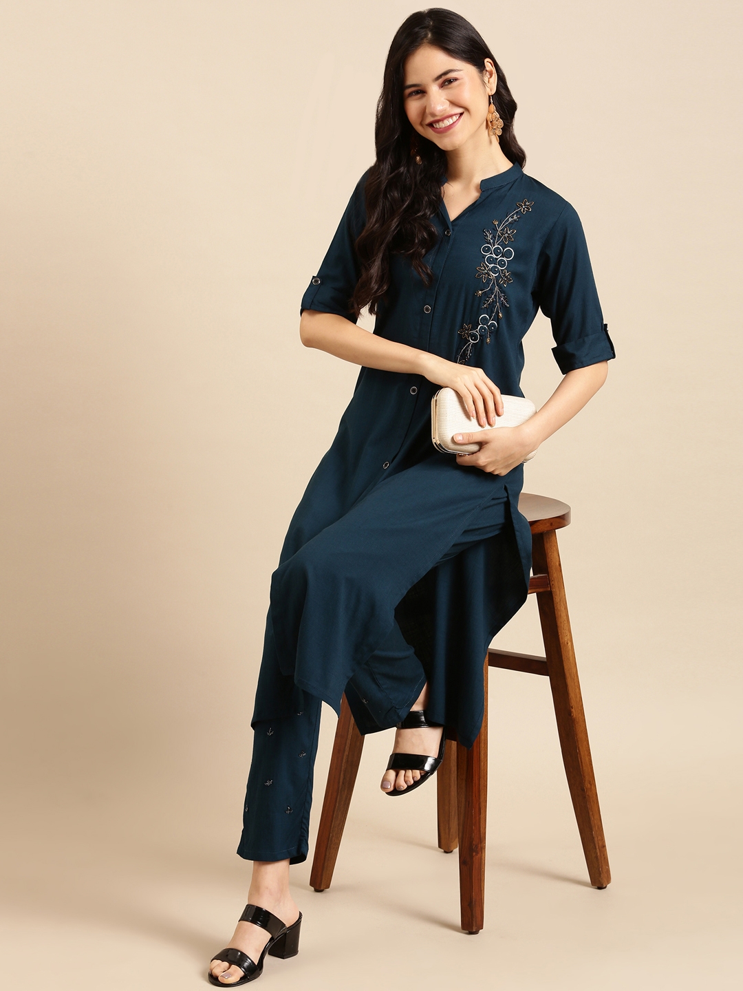 Women's Blue Cotton Blend Solid Comfort Fit Kurta Sets