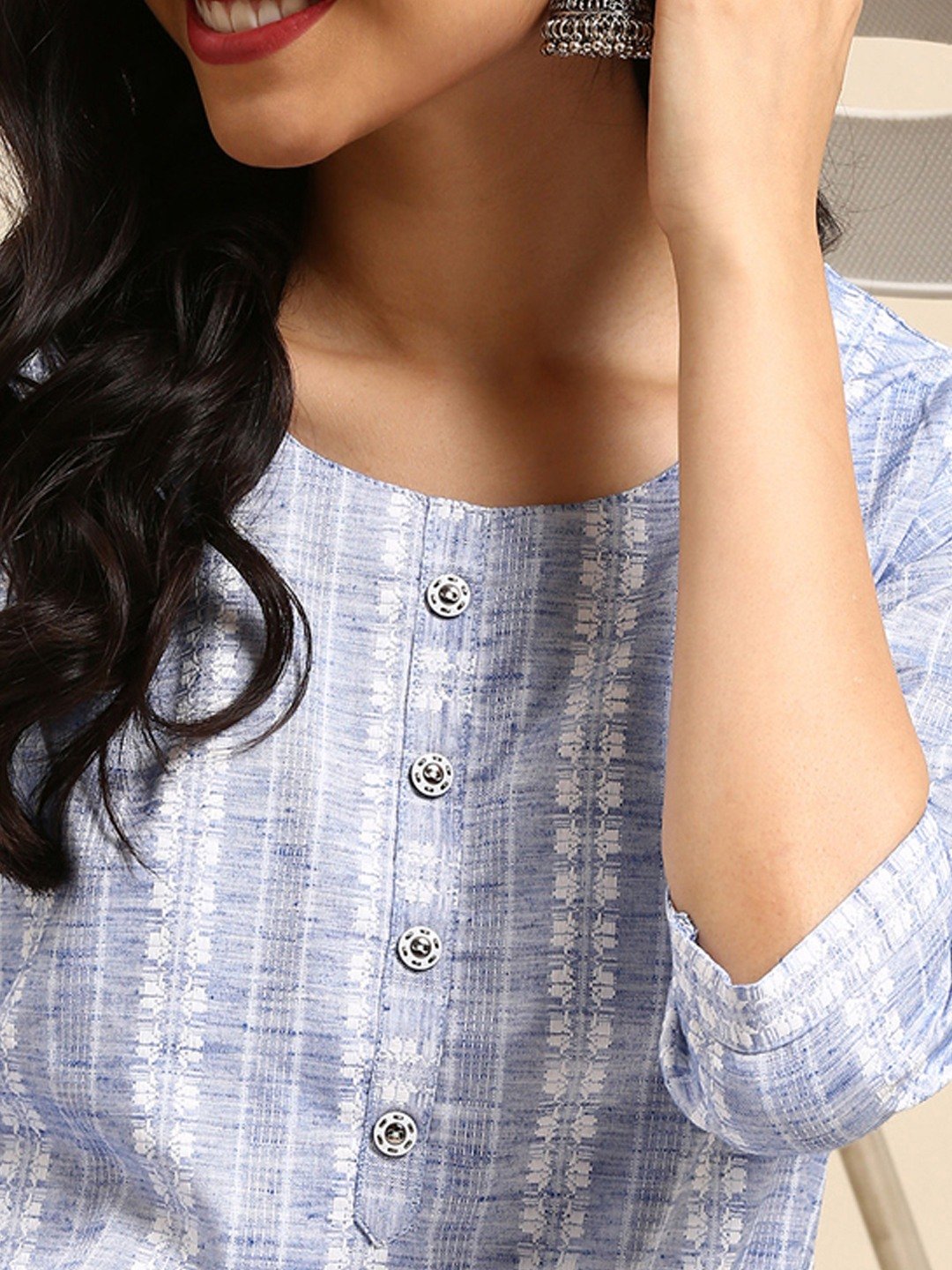 Women's Blue Cotton Solid Comfort Fit Kurtas