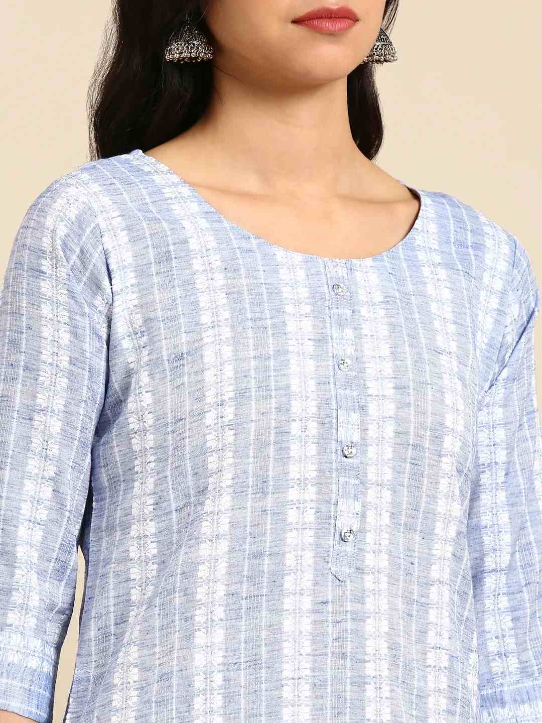 Women's Blue Cotton Solid Comfort Fit Kurtas