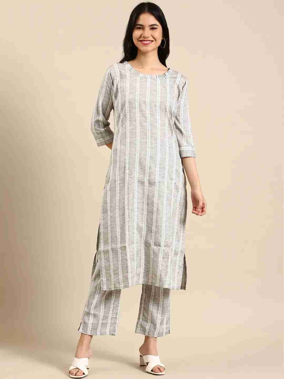 SHOWOFF Women Grey Self Design Round Neck Three-Quarter Sleeves Mid Length Straight Kurta Set
