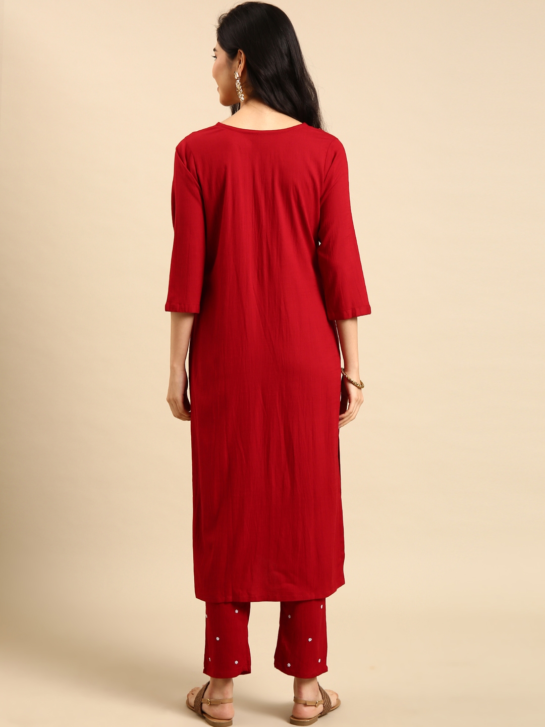 Women's Red Cotton Blend Solid Comfort Fit Kurta Sets