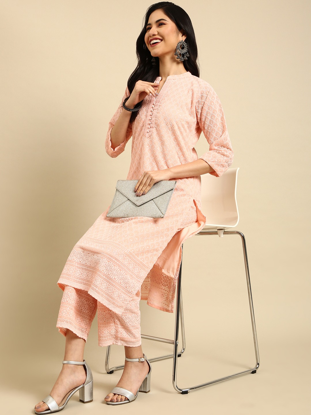 Women's Pink Georgette Embroidered Comfort Fit Kurta Sets