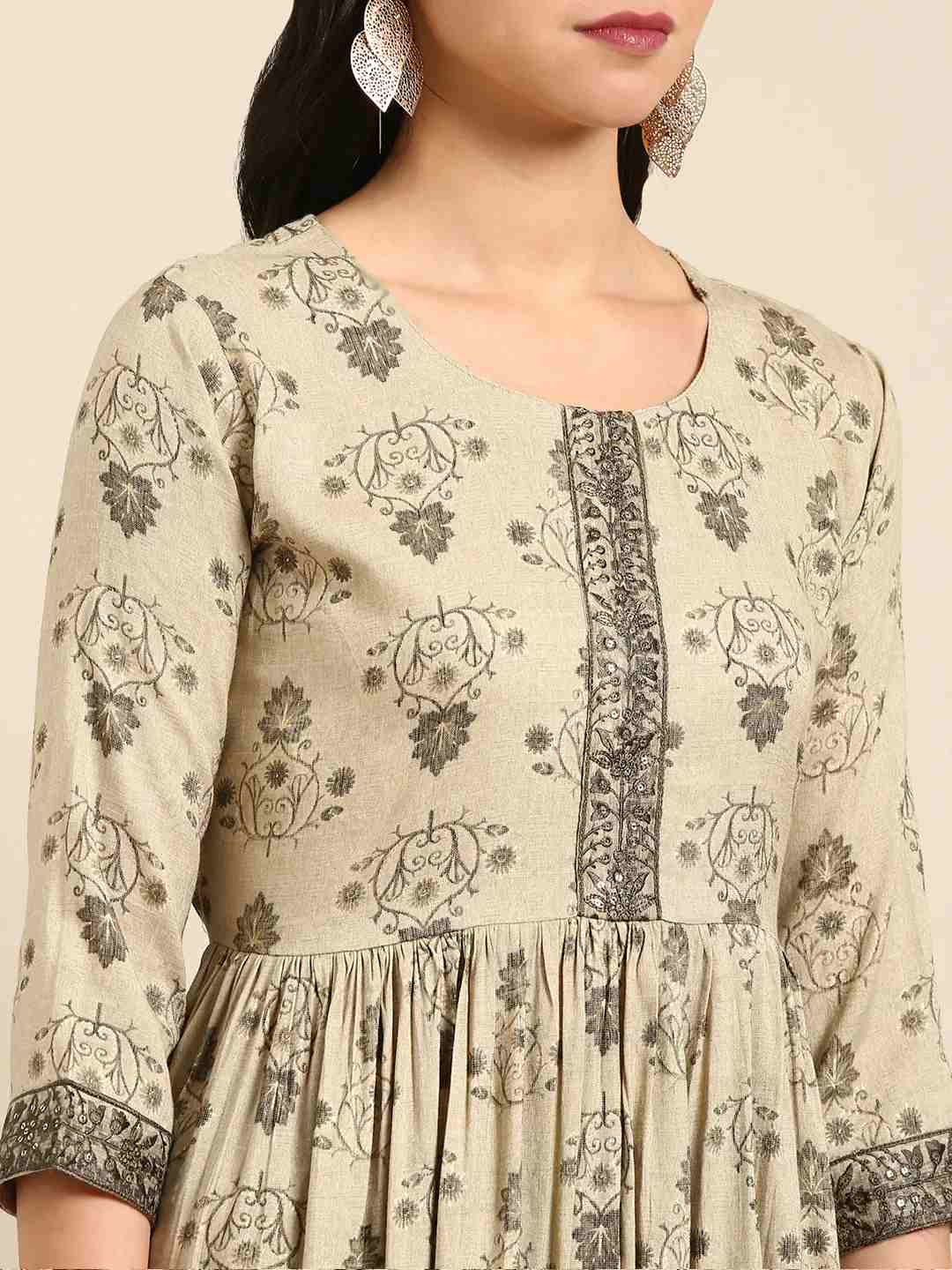 Women's Beige Cotton Blend Printed Comfort Fit Kurta Sets