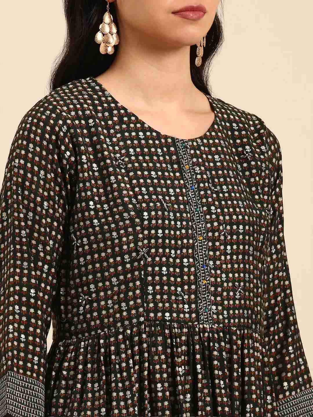 Women's Green Chanderi Printed Comfort Fit Kurta Sets