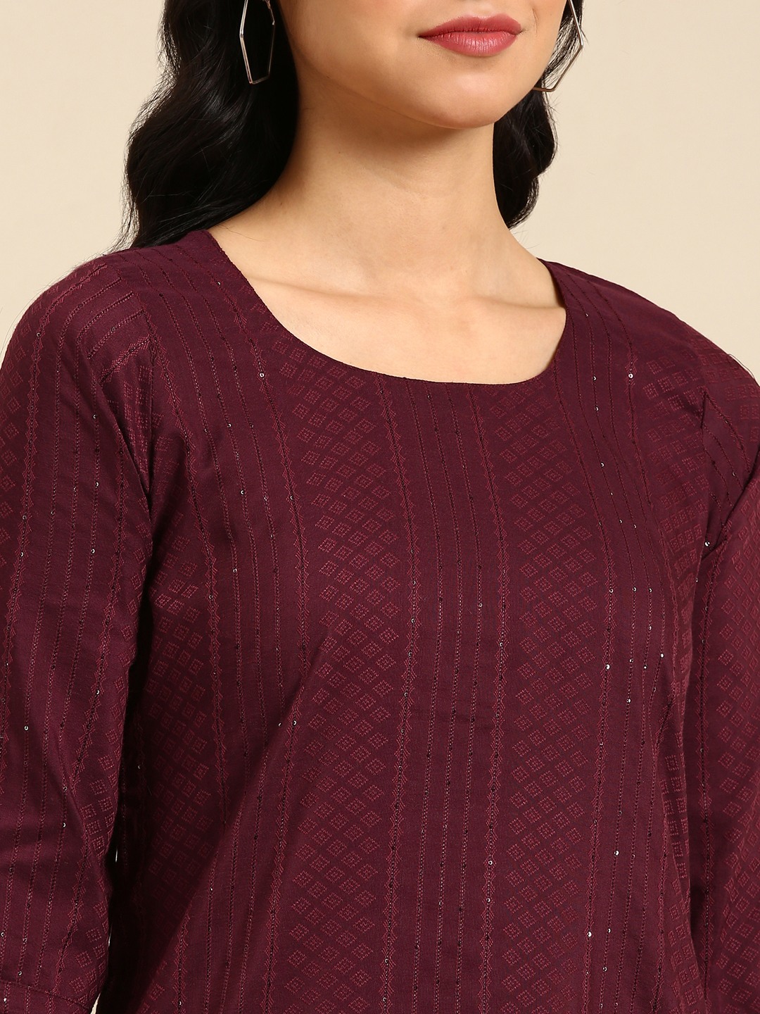 Women's Purple Cotton Solid Comfort Fit Kurtas