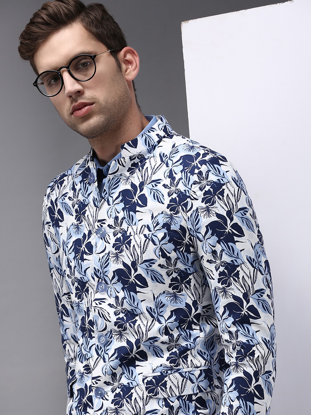 SHOWOFF Men White Printed  Mandarin Collar Full Sleeves Open Front Blazer