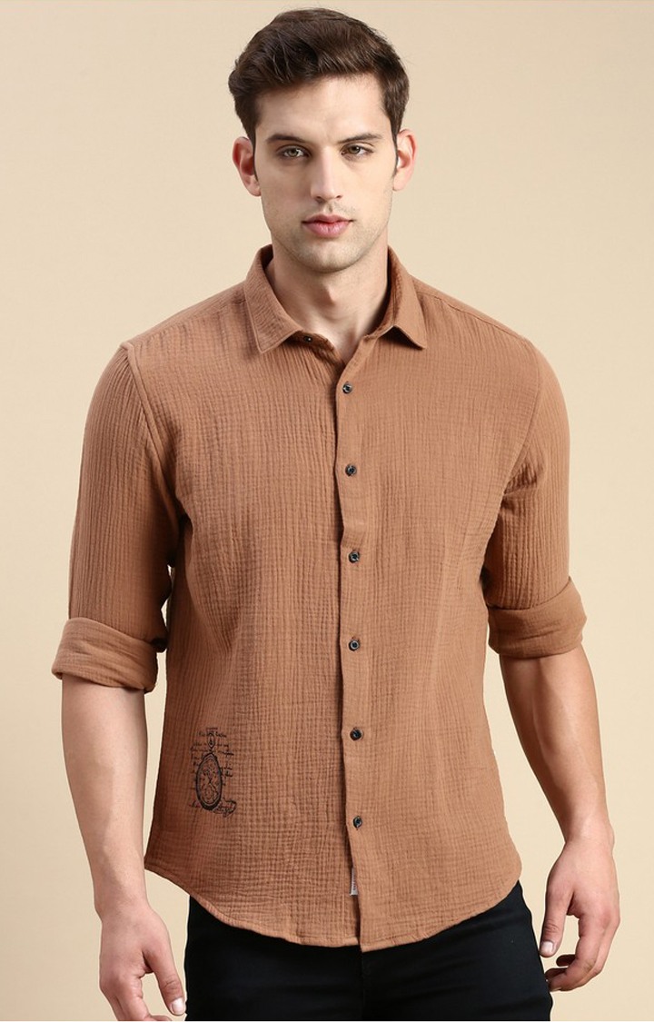 SHOWOFF Men's Spread Collar Brown Slim Fit Solid Shirt