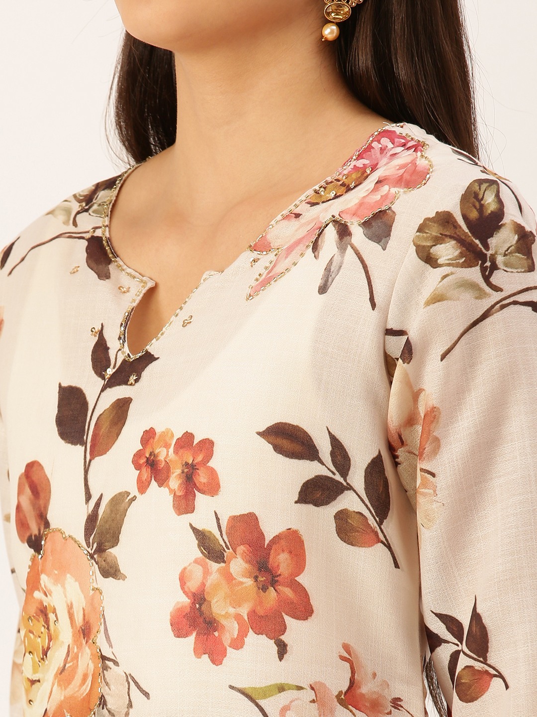 Women's Beige Cotton Blend Printed Comfort Fit Kurta Sets