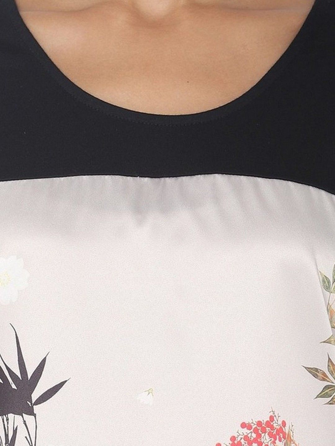 Women's regular fit round neck half sleeves printed Himma flowering top