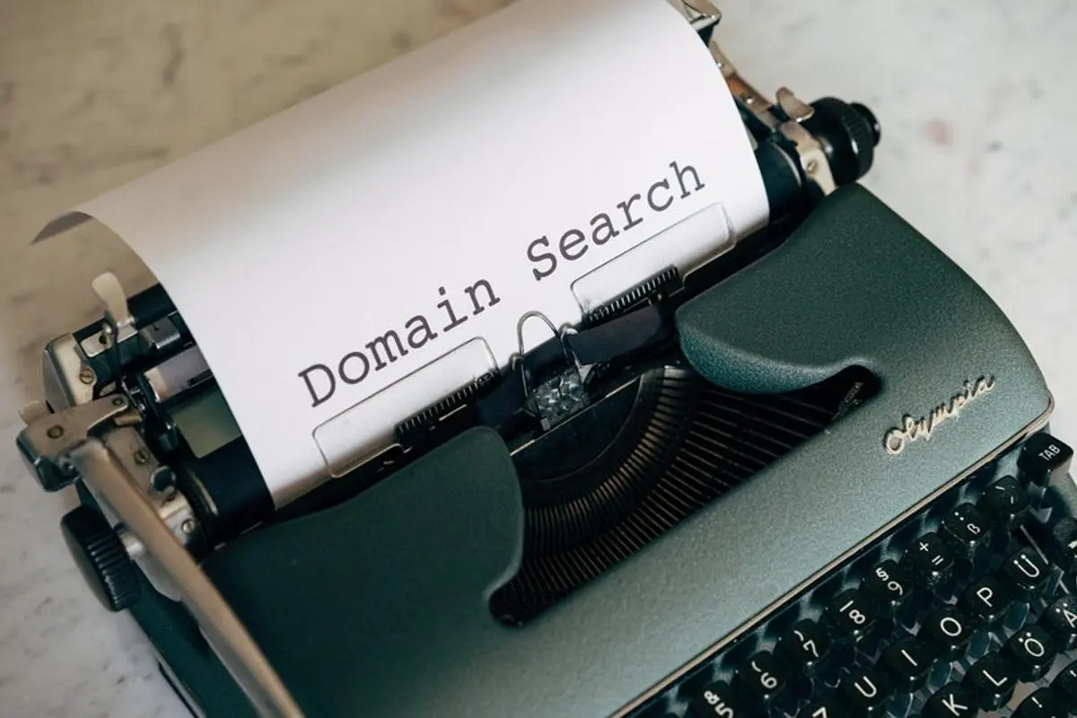 Searching a perfect domain. 