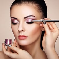 The Art Of Eye Makeup: 6 Must Have Essentials To Own That Smoking Hot Look