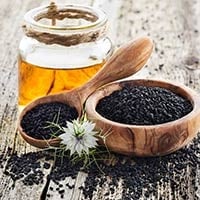 Amazing Health Benefits of Kalonji Seeds and Oil
