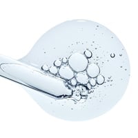 Hyaluronic Acid vs. Niacinamide: Benefits, Differences, and Their Impact on Different Skin Types