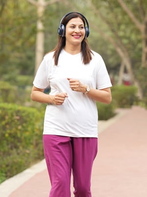 What Is 3-3-3 Japanese Walking? Health Benefits, How To Do and Precautions