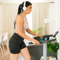 What is “12-3-30” Walking? How To Do, Health Benefits and Precautions