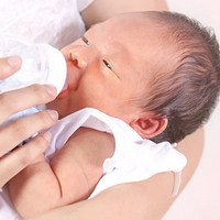 Is It Safe For New-Born Babies to Drink Water?