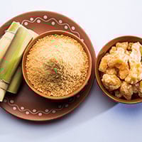 Jaggery/Gur: Health Benefits, Nutrition, Is Jaggery Good For Diabetics?