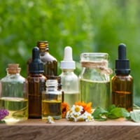 Essential Oils: 5 Must-To-Add Oils To Your Eye Care Regimen For Vision Health