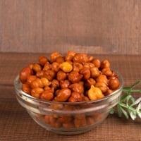 Kala Chana: Health Benefits, Nutritional Profile, Uses For Skin & Hair, Recipes