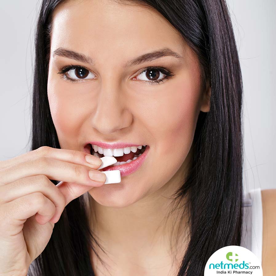 Girl eating chewing gum