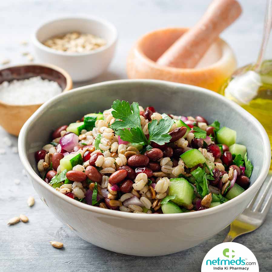 peanut sundal with fresh veggies