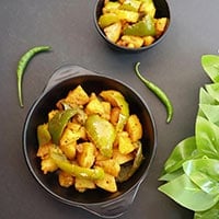 Capsicum Recipes: Stuffed Capsicum In Tomato Gravy | Potato Capsicum Fry