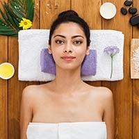 Dussehra 2020: Rejuvenating DIY At-Home Spa Day Routine To Look Ravishing During Festivities