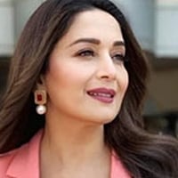 5 Tips To Look Ageless and Naturally Beautiful Like Madhuri Dixit