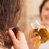 Natural Oils Are A Great Way To Control Frizzy Hair