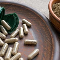 Trikatu Churna: Benefits, Ingredients, Method, Dosage And Side Effects