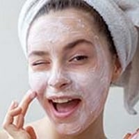Beat Blackheads With These Beauty Masks