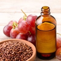 Impressive Benefits of Grapeseed Oil Based Products For Skin And Hair Health