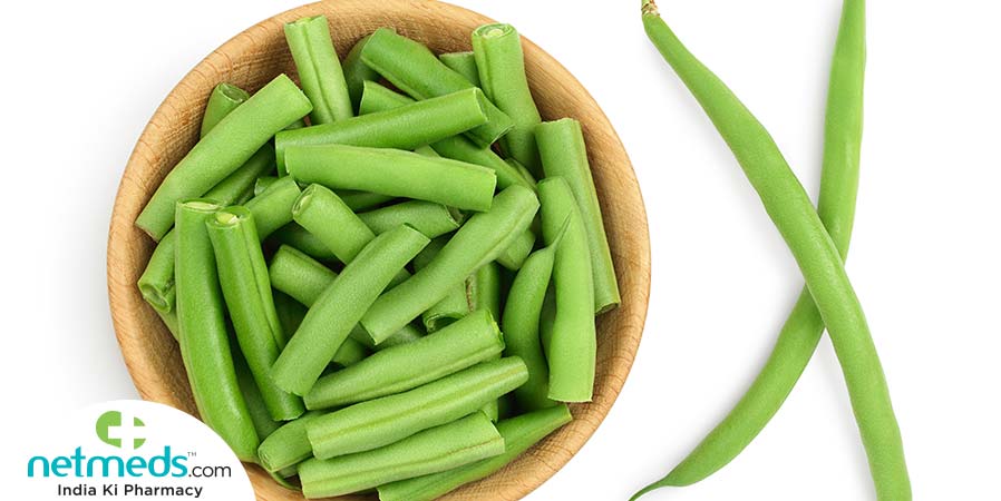 Cut french beans in a bowl