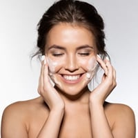 Skin Care:  A Guide To Finding The Perfect Cleanser For Dry Skin Woes