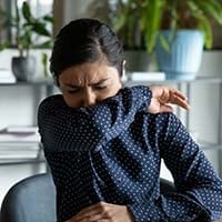 Did You Just Cough Or Sneeze? How To Tell The Difference Between COVID-19, Allergies And The Flu