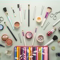 Beauty Essentials: 5 Must-Have Makeup Tools To Look Gorgeous All Day Long!