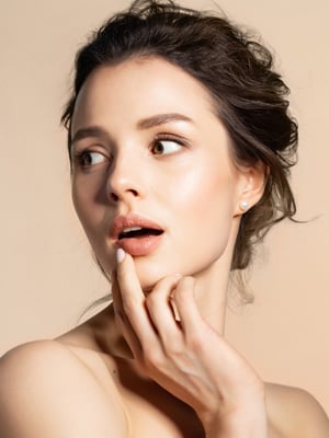 8 Must-To Have Superfoods For Sustaining Healthy Skin, Hair, and Nails