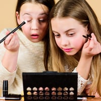 Makeup For Beginners: Do You Have These Basic Essentials In Your Kit?
