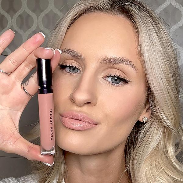 Buy Kevyn Aucoin Beauty Velvet Lip Paint Fabulous 5 ml Online at